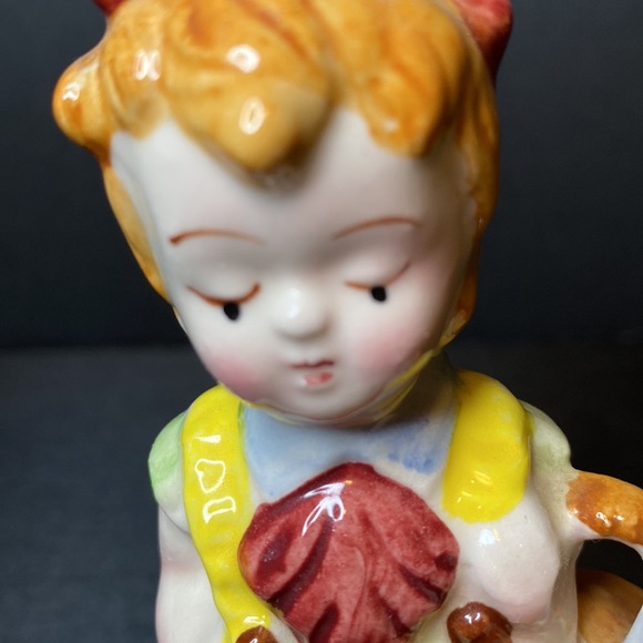 Vintage Hand Painted Porcelain Girl With Basket - Picture 5 of 11